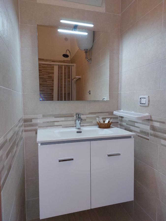 Esther Guest House Кастель-Вольтурно Екстер'єр фото